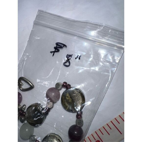 Glass Bead and Heart Toggle Bracelet - Picture 6 of 6